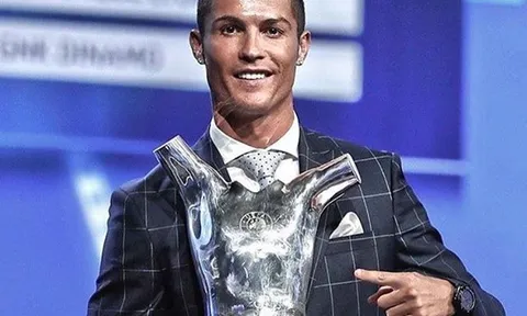 Ronaldo bất ngờ tiết lộ ý định treo giày