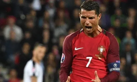 Cristiano Ronaldo mất ngủ vì hỏng ăn penalty