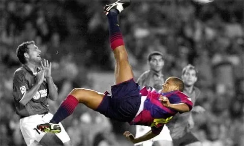 Cú hattrick cực đỉnh của Rivaldo cho Barcelona