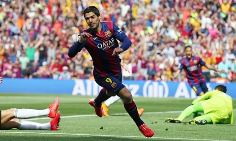 Cú sút không thể đỡ của Luis Suarez vs Valencia