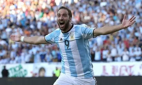 Cực nóng: Juve trả gần trăm triệu, Higuain chuẩn bị kiểm tra y tế