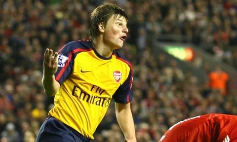 Cùng xem lại trận đấu điên rồ với 8 bàn thắng giữa Arsenal và Liverpool