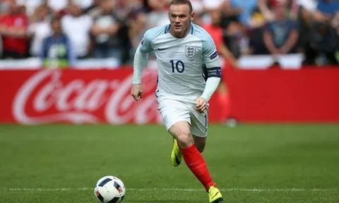 Đá vai trò mới, Wayne Rooney nói gì?