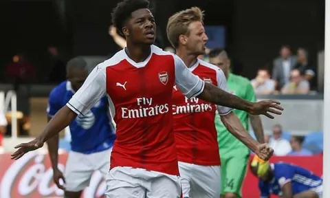 Đại chiến Liverpool, Wenger cầu viện tài năng trẻ