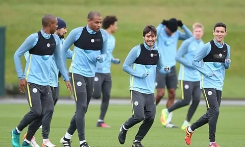 Dàn sao Man City rạng ngời chuẩn bị 'chiến' Middlesbrough