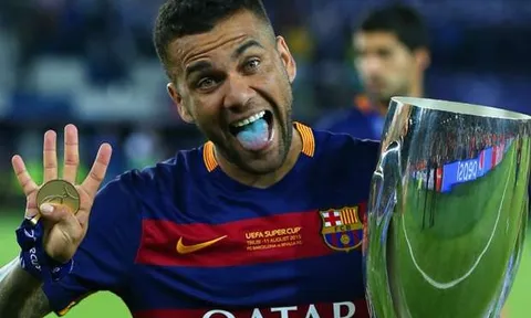 Dani Alves chính thức xác nhận đầu quân Juventus