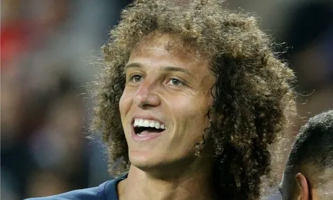 'David Luiz vẫn điên như ngày nào'