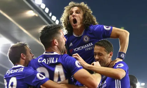 David Luiz xem nhẹ ngôi đầu của đội nhà