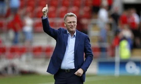 David Moyes lên kế hoạch "đánh cả cụm" Man United