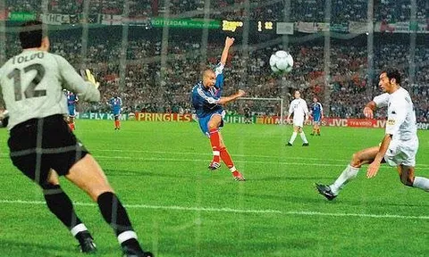 David Trezeguet và bàn thắng vàng cuối cùng