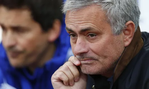 Điểm lại 12 lần Mourinho bị trừng phạt trong sự nghiệp