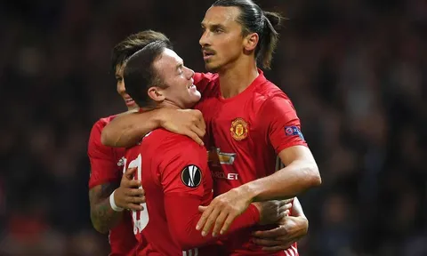Điểm tin chiều 01/10: Ibra ngán ngẩm vì Rooney; De Bruyne đem tin vui đến Man City