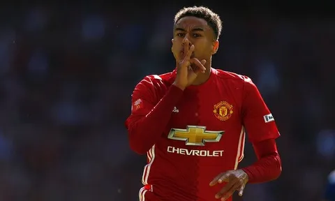 Điểm tin chiều 11/09: Griezmann vượt mặt Pogba; Lingard được M.U trọng thưởng; Tân binh Barca hứng gạch đá