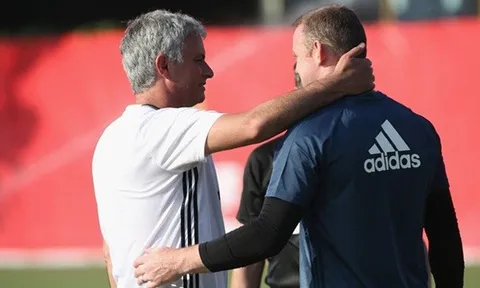 Điểm tin chiều 26/09: Rooney bị Mourinho "lên lớp"; Chelsea trảm công thần; Ronaldo chửi Zidane thậm tệ