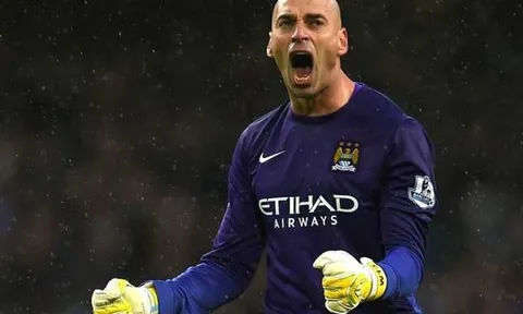 Điểm tin chiều 31/10: Trọng tài Mark Clattenburg quyết định số phận Mourinho, Man City có thể chặn Messi