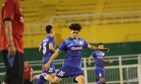 Điểm tin sáng 05/10: HLV Hữu Thắng tập trung hàng công, sao trẻ Arsenal tiếp tục được nâng lương.