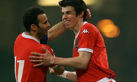 Điểm tin sáng 17/11: Bale xem trọng Giggs hơn Ronaldo; Arsenal chịu thiệt thòi trước M.U