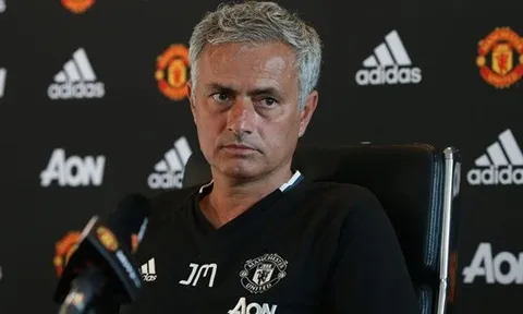 Điểm tin sáng 20/08: Mourinho đi vào lịch sử M.U; Tương lai Joe Hart được định đoạt