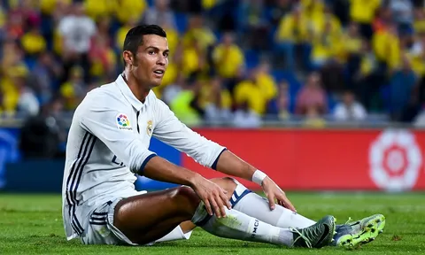 Điểm tin sáng 28/09: Cristiano Ronaldo có thể bị treo giò 3 trận, Big Sam chính thức rời tuyển Anh