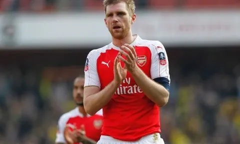 Đội hình 11 cầu thủ hay nhất của Per Mertesacker