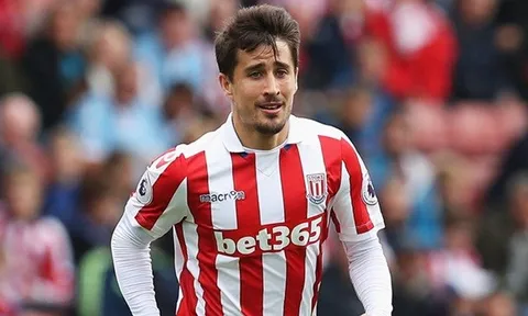 Đòi nhập tịch, Bojan chính thức bị FIFA cấm cửa