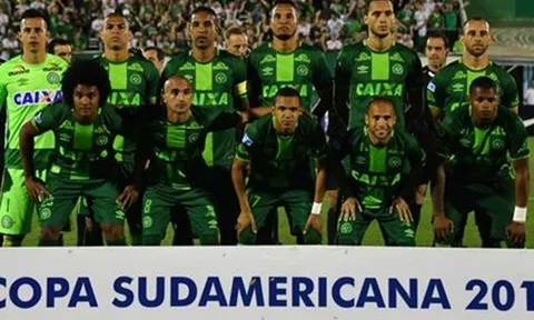 Đối thủ nhường chức vô địch cho Chapecoense sau thảm kịch