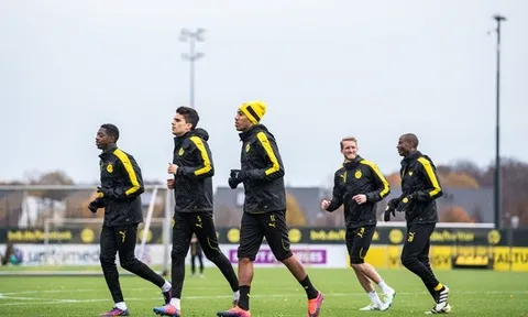 Dortmund tập nặng dưới mưa, quyết tâm giữ ngôi đầu bảng F