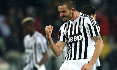 Đụng Zagreb, Juve quay lại sơ đồ 3 hậu vệ