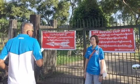 E dè tuyển Việt Nam, Malaysia đóng cửa "luyện công"