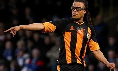 Edgar Davids - Dị nhân bóng đá với cặp kính nổi bật