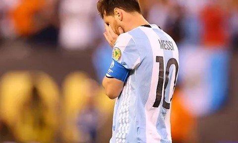 Messi và Argentina: Sao chưa một lần lệ rơi bên má phải?