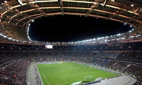 Nổ tại sân vận động trước trận CH Ireland - Thụy Điển
