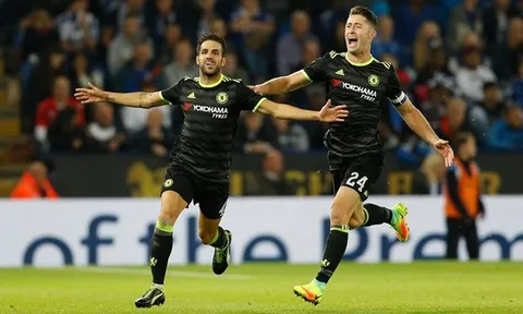 Fabregas rực sáng, Chelsea thắng kịch tính 10 người Leicester