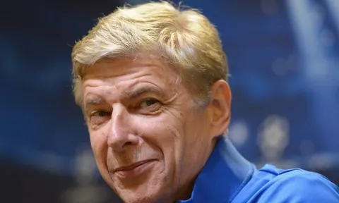 Fan Arsenal náo loạn MXH sau khi bị Arsene Wenger 'troll'