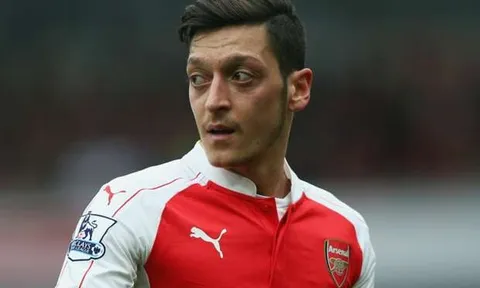 Mesut Oezil khao khát trở lại Real Madrid