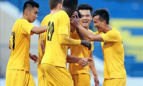 FLC.Thanh Hoá bơm tiền tỷ cứu vãn mùa giải