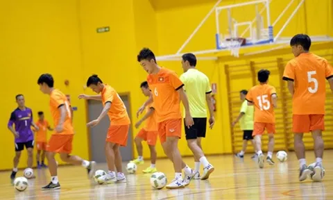 Vừa tới Tây Ban Nha, ĐT Futsal Việt Nam lao ngay vào tập luyện