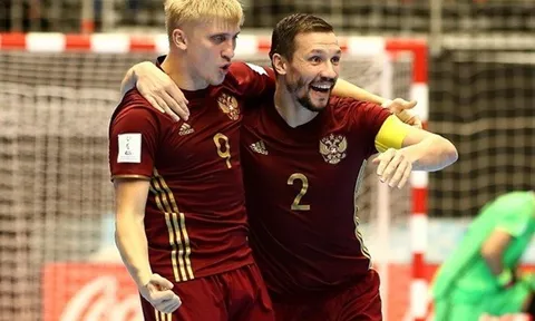 Futsal Nga lần đầu vào chung kết sau màn rượt đuổi hấp dẫn