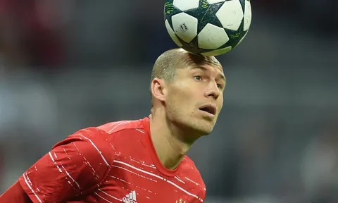 Gặp đối thủ khó chịu, Ancelotti tiếp tục tin dùng Robben