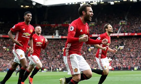 Gary Neville hết lời khen ngợi Mata