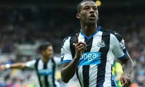 Georginio Wijnaldum, chàng tiền vệ rất giỏi ghi bàn của Liverpool