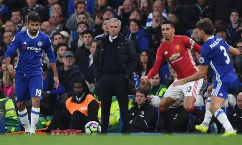 Gia Cát Lượng gạt lệ trảm Mã Tốc, Mourinho “trảm” ai?