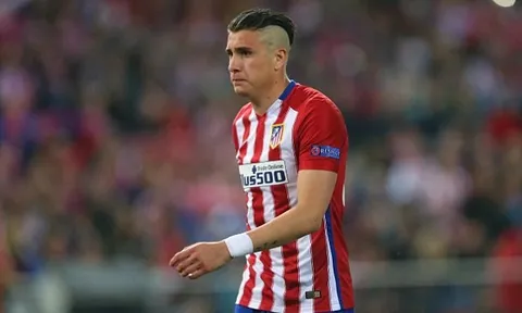 Hỏi mua trung vệ Atletico Madrid, Arsenal chết cứng vì giá