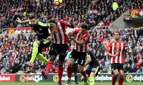 Giroud tạo khác biệt, Arsenal hủy diệt Sunderland