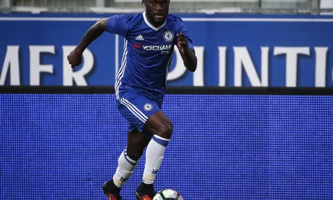 Góc Chelsea: Bí quyết nào giúp Victor Moses hồi sinh?