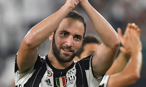 Góc Juventus: Từ nụ cười của Gonzalo Higuain…
