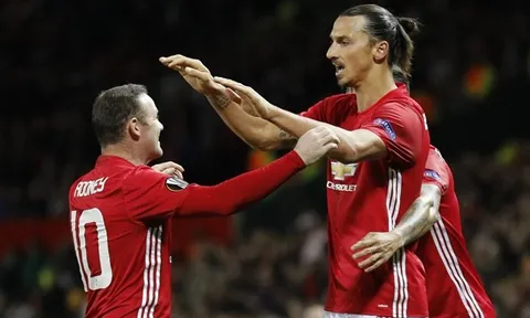 Góc Man Utd: Một vở kịch lấy lòng tồi tại Old Trafford