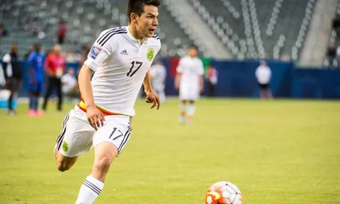 Góc tuyển trạch: Vì sao M.U gấp rút chiêu mộ Hirving Lozano?