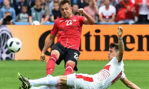 Granit Xhaka chơi ấn tượng, CĐV Arsenal phấn khích