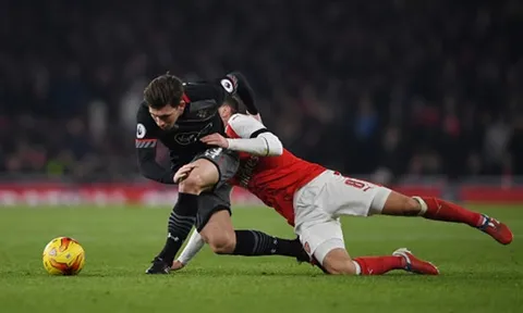 Granit Xhaka chơi thế nào trước Southampton?